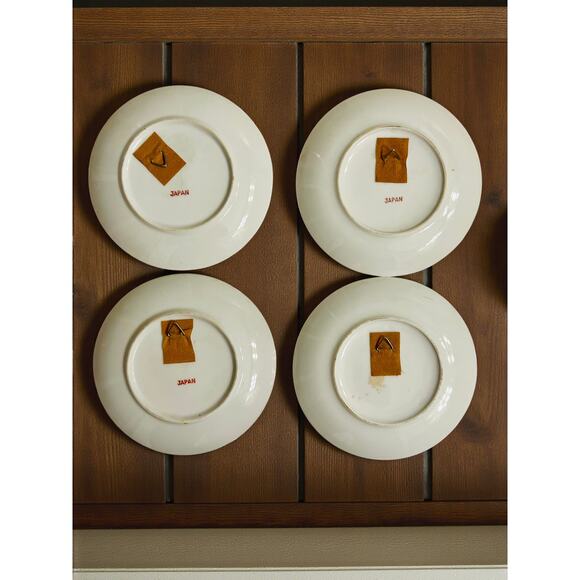 Vintage Japanese Imari Plates-4pc Set-Hand Painted Porcelain-Red Blue Gold-Asian - Picture 10 of 12